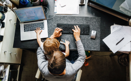 Ley que modifica el Código del Trabajo que regula el teletrabajo y la vida familiar